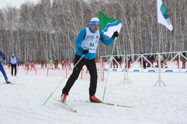 Тысячи новосибирцев вышли на &laquo;Лыжню России-2020&raquo; 