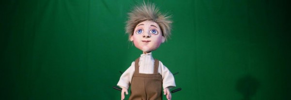 Актёры-кукловоды спрятались за сцену в спектакле о войне в Новосибирске Актёры-кукловоды спрятались за сцену в спектакле о войне в Новосибирске