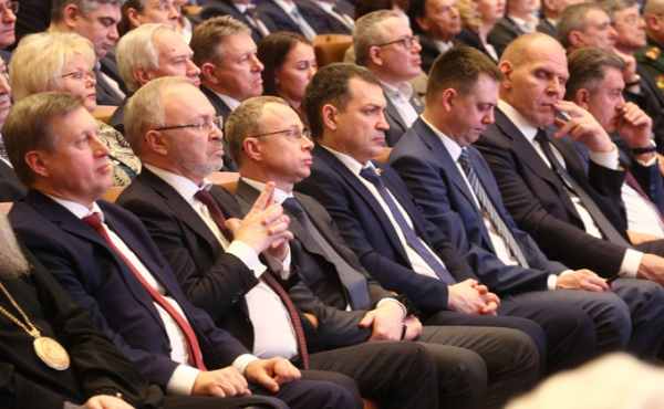 Губернатор обозначил задачи региона на областном форуме 2020 Губернатор обозначил задачи региона на областном форуме 2020