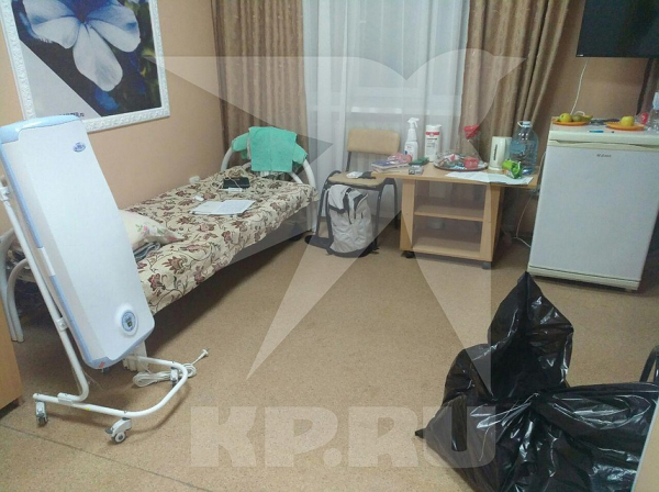 «Все медики в химзащите, а мы - в одинаковых пижамах»: эвакуированные из очага коронавируса рассказали, как их встретили в России «Все медики в химзащите, а мы - в одинаковых пижамах»: эвакуированные из очага коронавируса рассказали, как их встретили в России