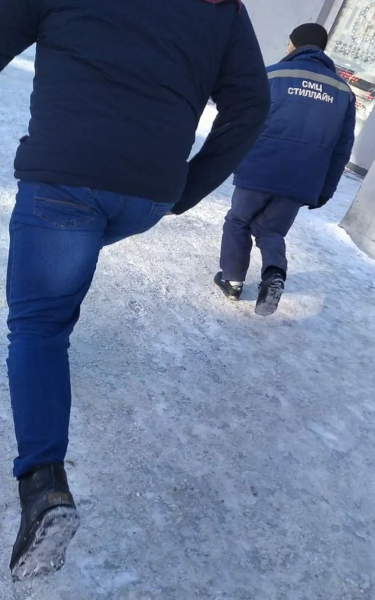 Это смешно! Журналист «КП» заставил продавцов «царских монет» прыгать и бежать