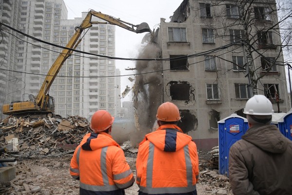 Полный список пятиэтажек, которые могут начать сносить в Москве с 2017 года