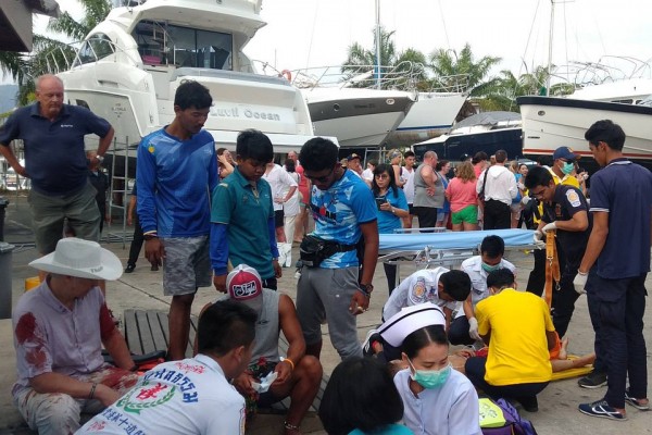 При столкновении катеров у Пхукета пострадали 20 россиян, два ребенка погибли