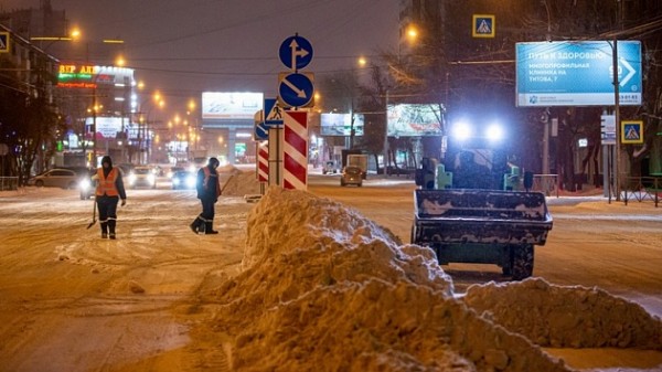 С каких улиц Новосибирск уберут снег в ночь на 26 февраля С каких улиц Новосибирск уберут снег в ночь на 26 февраля