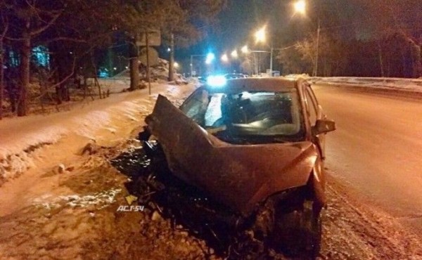 Подросток угнал такси с ключами и попал в ДТП: погибла девушка Подросток угнал такси с ключами и попал в ДТП: погибла девушка