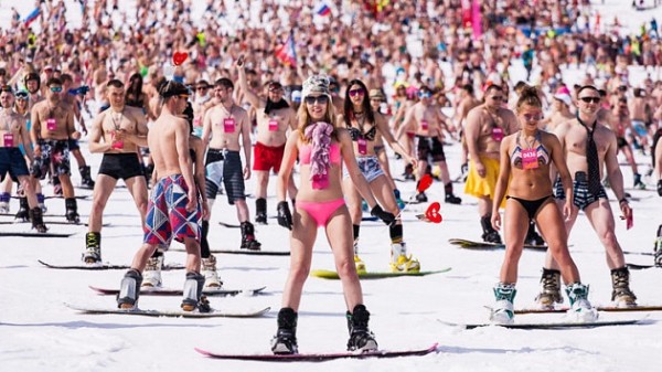 Новосибирцы не смогут проехать в купальниках на фестивале Grelka Fest