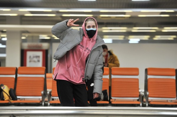 &laquo;Не хочу, чтобы эта зараза в моей квартире осталась&raquo;: прилетевшие из Дубая пассажиры не могут снять жилье из-за коронавируса