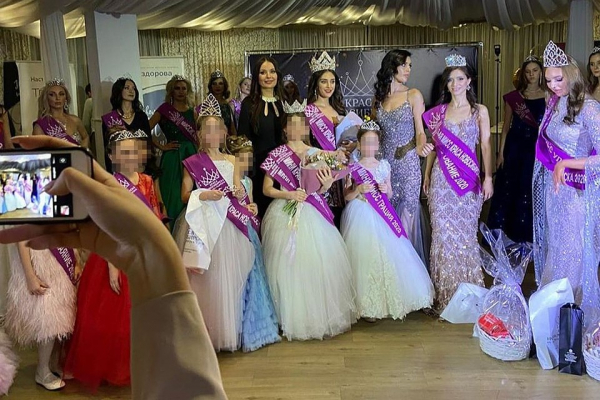 Корона вирусу: Оксана Федорова прилетела в Новосибирск на «подпольный» конкурс красоты, который не стали отменять из-за эпидемии Корона вирусу: Оксана Федорова прилетела в Новосибирск на «подпольный» конкурс красоты, который не стали отменять из-за эпидемии