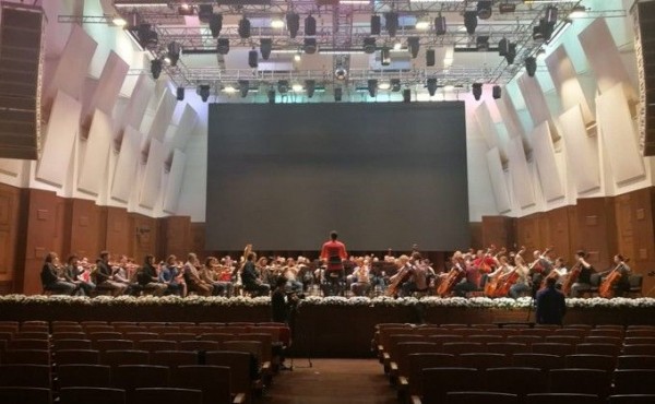 Новосибирские единороссы запустили акцию &laquo;Cмотрим дома&raquo;