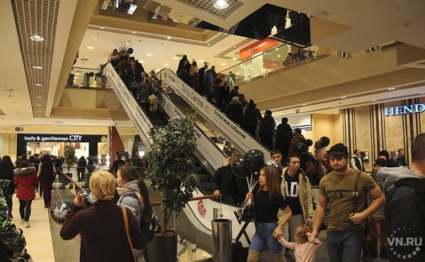 Магазины в ТРЦ рекомендовали закрыть в Новосибирске Магазины в ТРЦ рекомендовали закрыть в Новосибирске