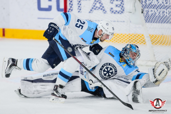 Голевая лихорадка: &laquo;Сибирь&raquo; и &laquo;Автомобилист&raquo; забьют много шайб 