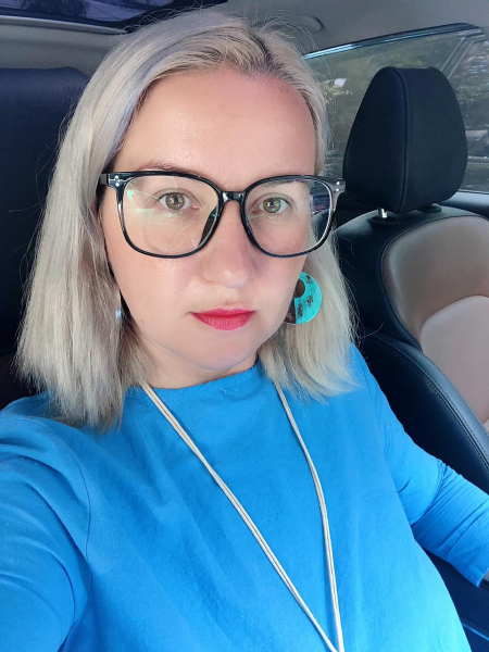 Девочку-подростка поймала полиция Сочи во время комендантского часа, ее готовы отдать только маме, но та застряла в Таиланде