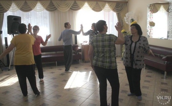 Мандалотерапией увлеклись пенсионеры в Маслянино