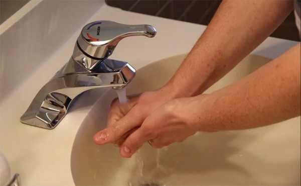 Антисептики от коронавируса: какие бывают и как пользоваться