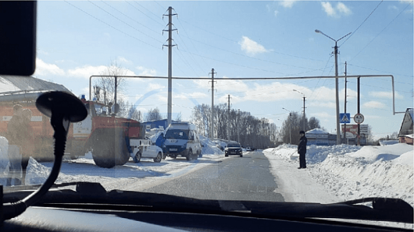 Приехали спецслужбы: эвакуировали жителей нескольких домов в Болотном