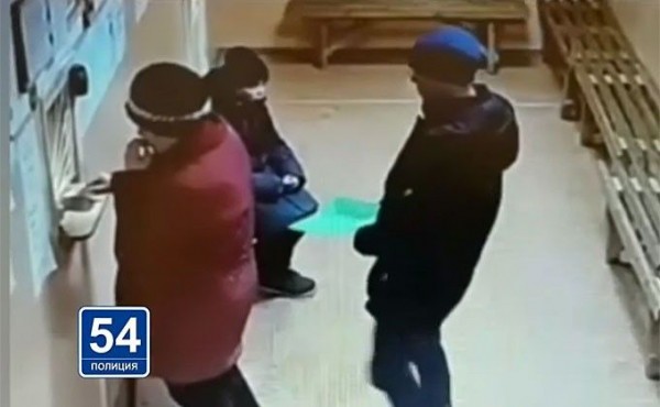 Матерый карманник с папкой орудовал в очередях Новосибирска