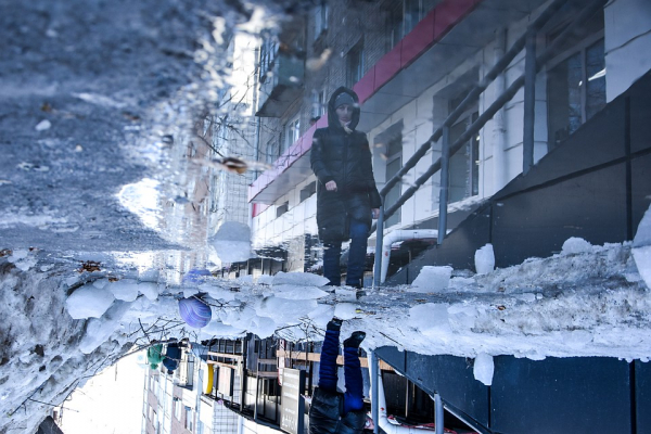 Можно краситься, глядя под ноги: Новосибирск превратился в одну большую лужу