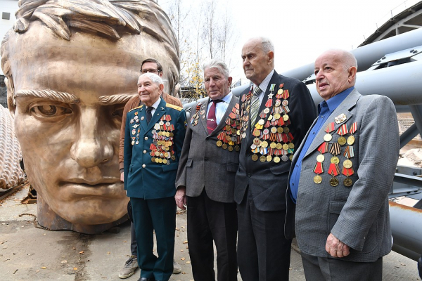 Владимир Путин: Объявляю выходную неделю с сохранением зарплаты Владимир Путин: Объявляю выходную неделю с сохранением зарплаты