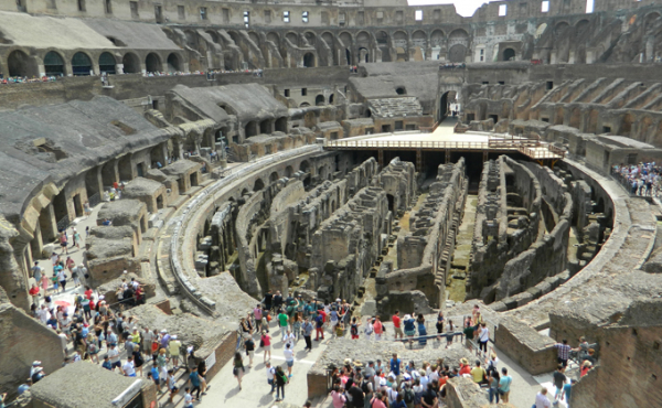 &laquo;Коронавирус ударит по карману&raquo;: эксперты про нефть и курс рубля 