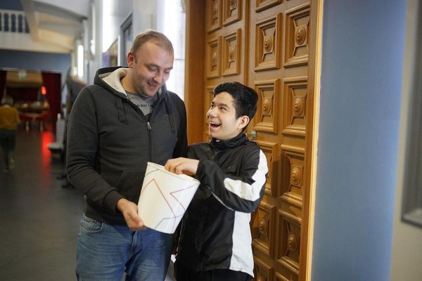 «У меня теперь 11 детей?»: бизнесмен устроился работать в детский дом воспитателем «У меня теперь 11 детей?»: бизнесмен устроился работать в детский дом воспитателем