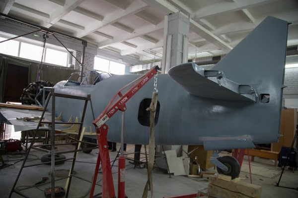 Он полностью деревянный: сибиряки реконструировали истребитель военного времени по технологии «папье-маше» Он полностью деревянный: сибиряки реконструировали истребитель военного времени по технологии «папье-маше»