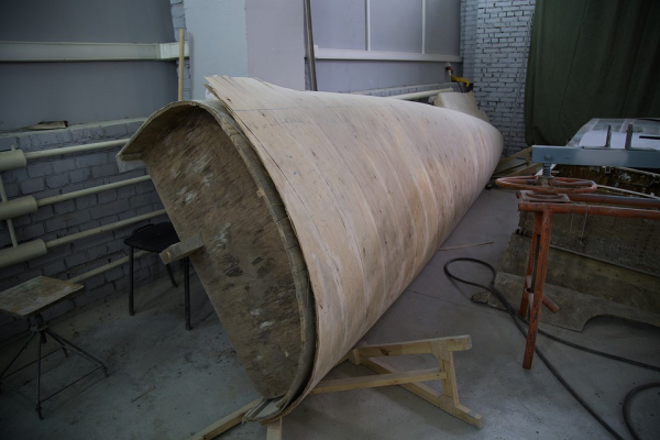 Он полностью деревянный: сибиряки реконструировали истребитель военного времени по технологии «папье-маше» Он полностью деревянный: сибиряки реконструировали истребитель военного времени по технологии «папье-маше»