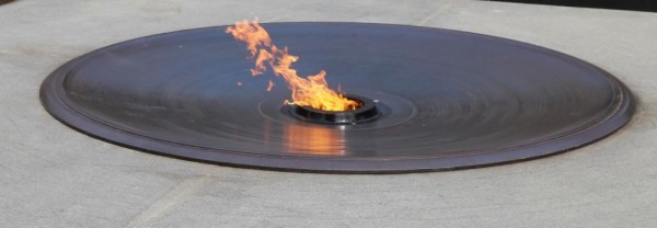 Код города: дорожные пылесосы, чаша Вечного огня и переход под часовней