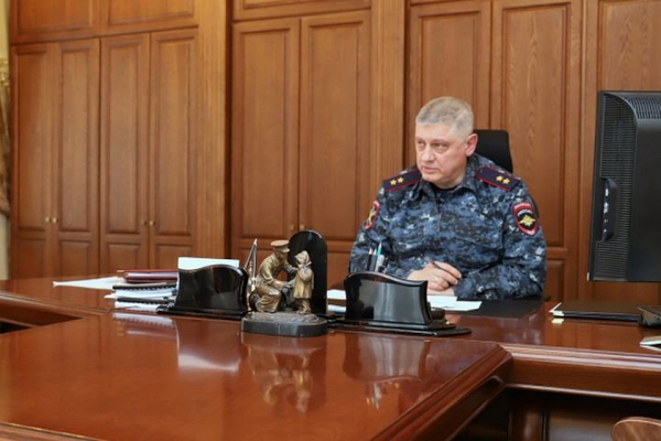 Виновата подчиненная блондинка? Из-за чего ушел глава новосибирского управления МВД