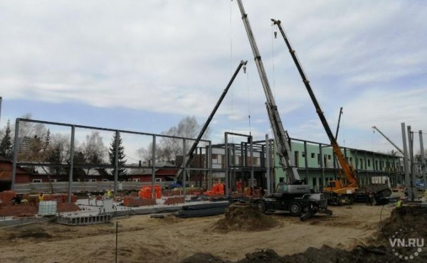 &laquo;Темп бешеный&raquo; - как строят военный госпиталь в Новосибирске
