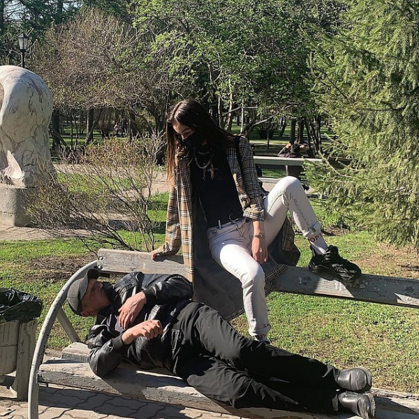 «Малахов, зайка, ты где?»: сибирячка подожгла поле ради фото для «Инстаграма» и славы в Сети «Малахов, зайка, ты где?»: сибирячка подожгла поле ради фото для «Инстаграма» и славы в Сети