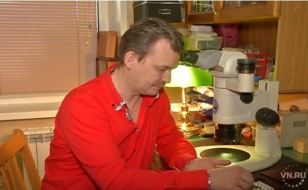 Микроминиатюрист Анискин попал в «Книгу рекордов России» Микроминиатюрист Анискин попал в «Книгу рекордов России»