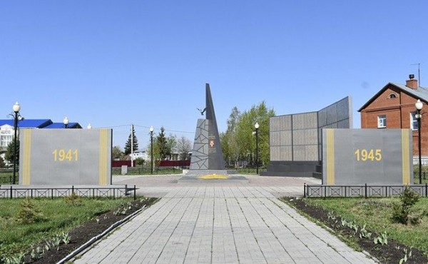 Вандалы обокрали Сквер Победы в Чулыме Вандалы обокрали Сквер Победы в Чулыме