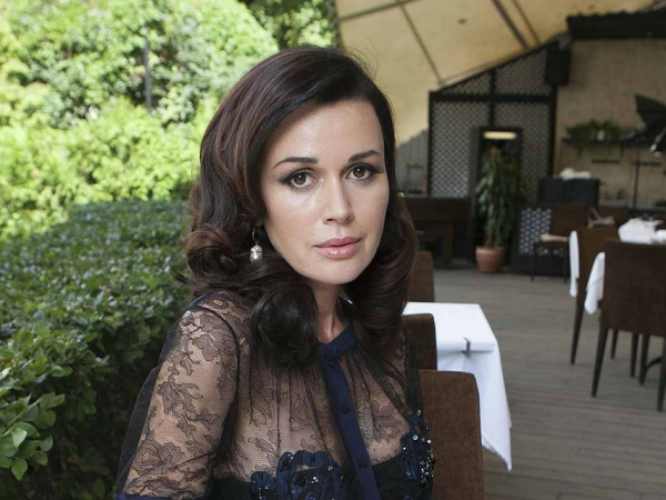 Открытие, которое спасет Анастасию Заворотнюк: Российские ученые научились лечить рак безболезненно и без побочных эффектов