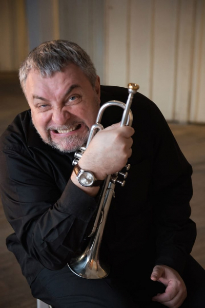 &laquo;Вирус съел сердце и легкие! А он в него не верил&raquo;: трубач оперного театра излечился от коронавируса и умер