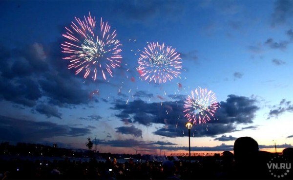 Салют 9 мая 2020 в Новосибирске: во сколько смотреть Салют 9 мая 2020 в Новосибирске: во сколько смотреть