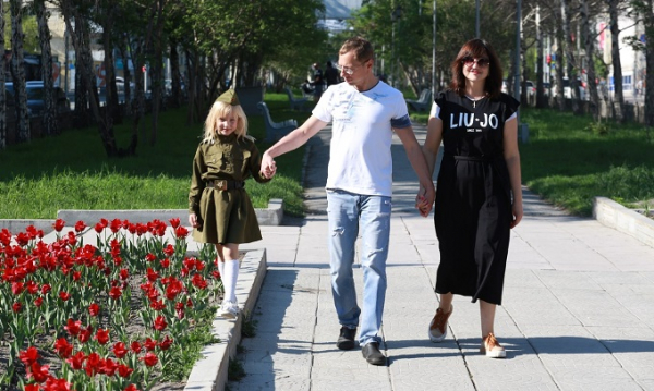 Губернатор Травников: «Режим самоизоляции в НСО продлен после 12 мая» Губернатор Травников: «Режим самоизоляции в НСО продлен после 12 мая»