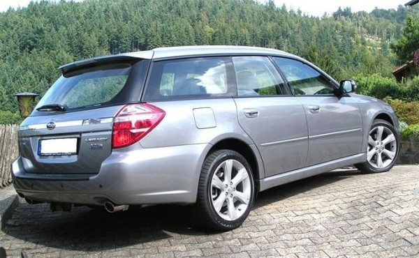 Угнали Subaru через &laquo;Дром.ру&raquo; два новосибирца