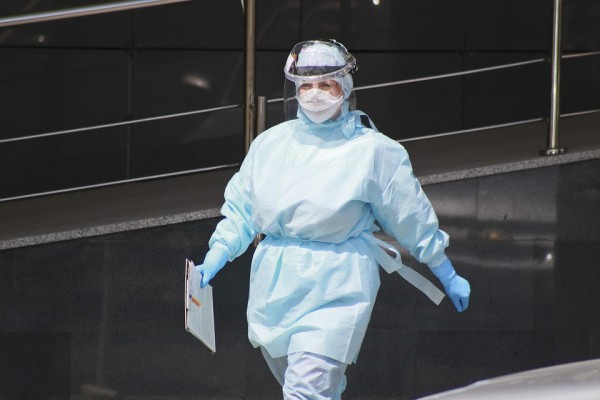 Коронавирус в Новосибирске, последние новости на 15 июня 2020 года: еще двое умерших, запрещенная вечеринка на пляже