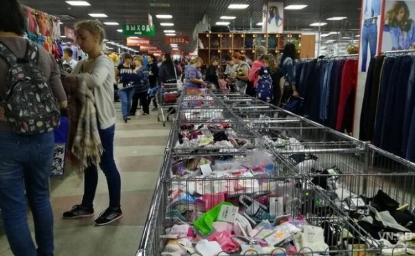 Непродовольственным магазинам разрешили работать в Новосибирске