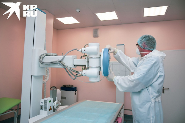 Пока лечат только &laquo;своих&raquo;: как выглядит госпиталь, который военные построили в Новосибирске за 56 дней