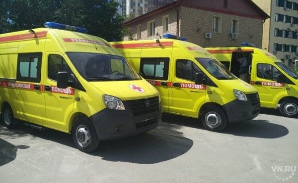 Новые машины скорой помощи получила Новосибирская область для борьбы с коронавирусом