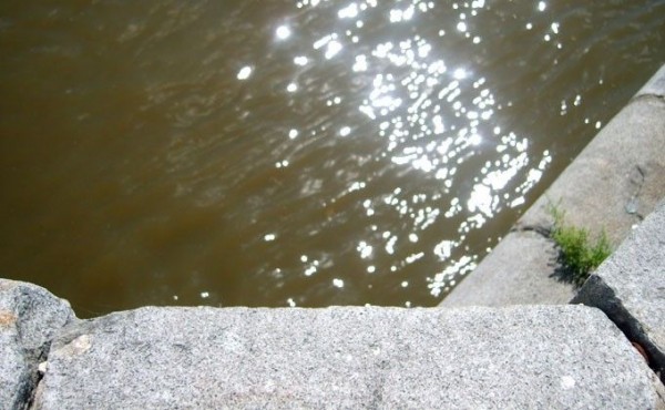 15-летний мальчик утонул в котловане на Горском жилмассиве