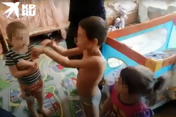 «Устала, у них характер дебильный»: многодетная мать получила 50 тысяч от государства и написала отказ от пятерых детей «Устала, у них характер дебильный»: многодетная мать получила 50 тысяч от государства и написала отказ от пятерых детей