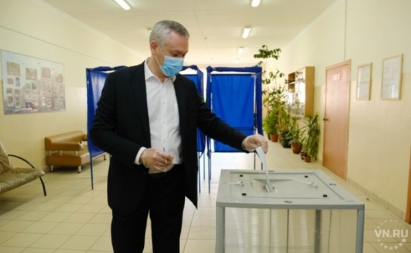 Губернатор Травников проголосовал: &laquo;Эти поправки чрезвычайно важны для каждого&raquo;   