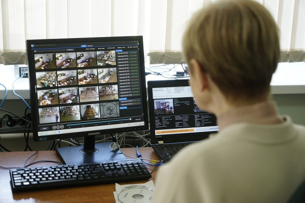 Прячемся за маской: помогут ли на ЕГЭ &laquo;коронавирусные&raquo; шпаргалки