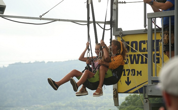 &laquo;Туристов ждут невероятно&raquo;: какие курорты России отменили карантин