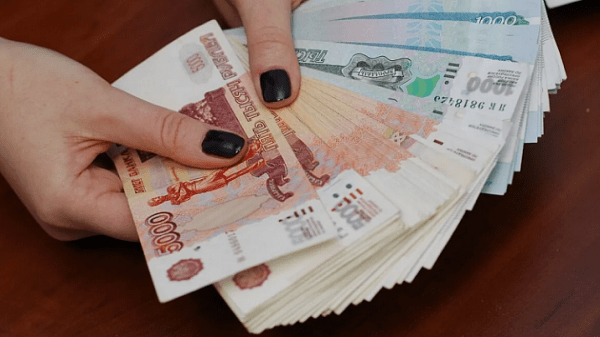 Новосибирца во время свидания обокрала интернет-знакомая 