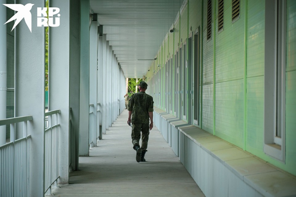 Пока лечат только &laquo;своих&raquo;: как выглядит госпиталь, который военные построили в Новосибирске за 56 дней