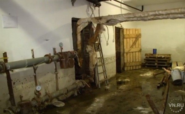 Нечистотами топит военный городок в Оби