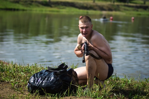Разведчики разделись и поплыли: как военные отметили День Ивана Купалы